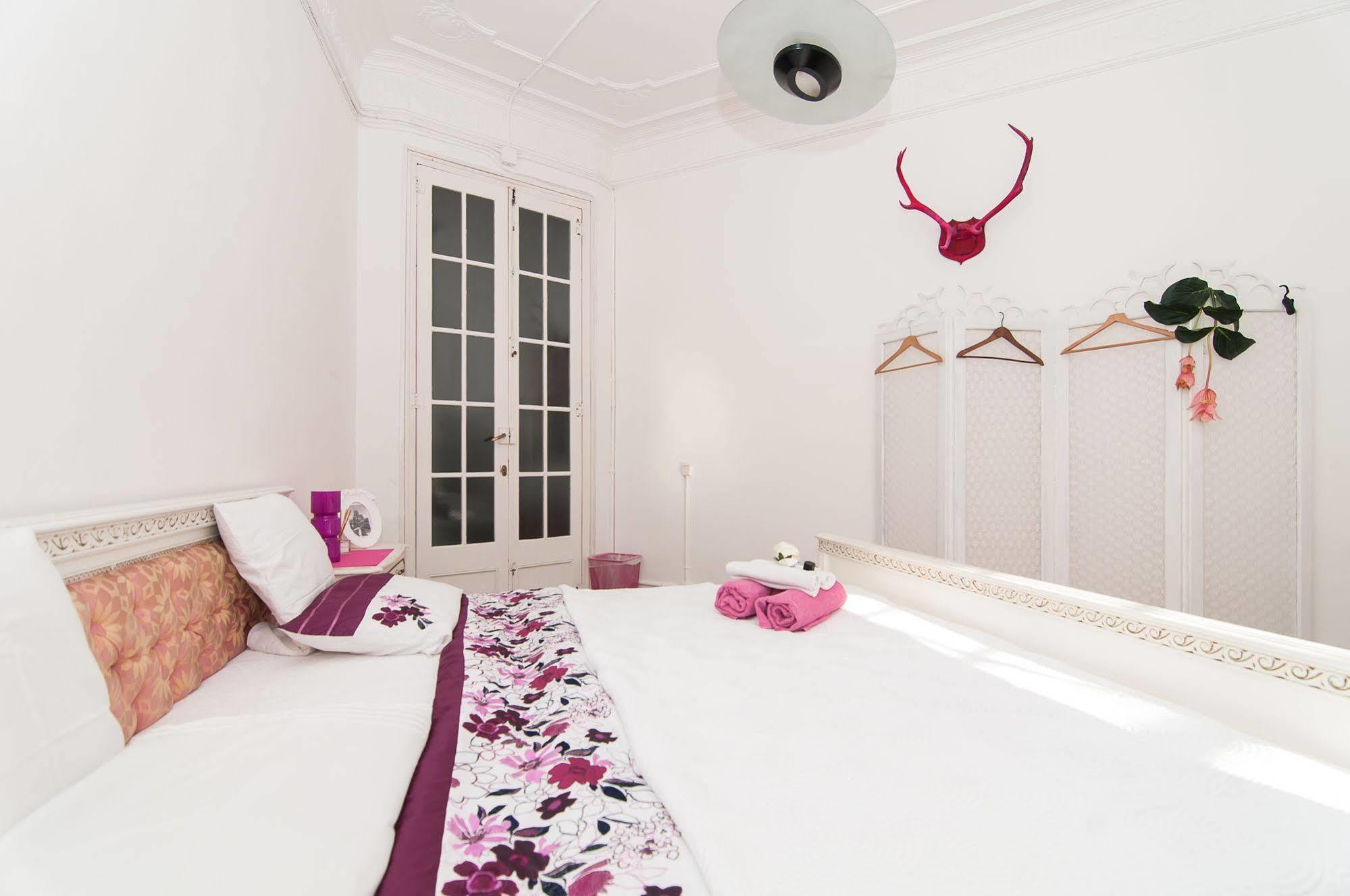 Bed and Breakfast Casa Trianon Барселона Экстерьер фото